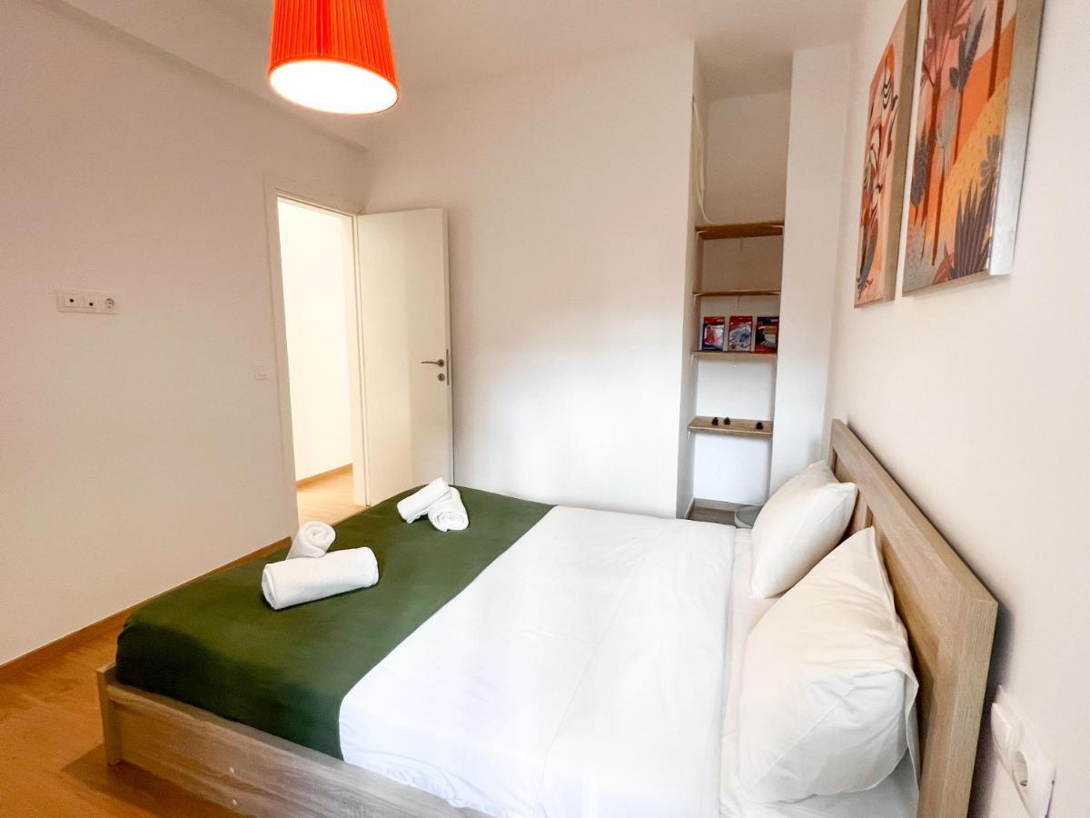 Comfy 2 Bdr Apt In Petralona - Next To Metro เอเธนส์ ภายนอก รูปภาพ