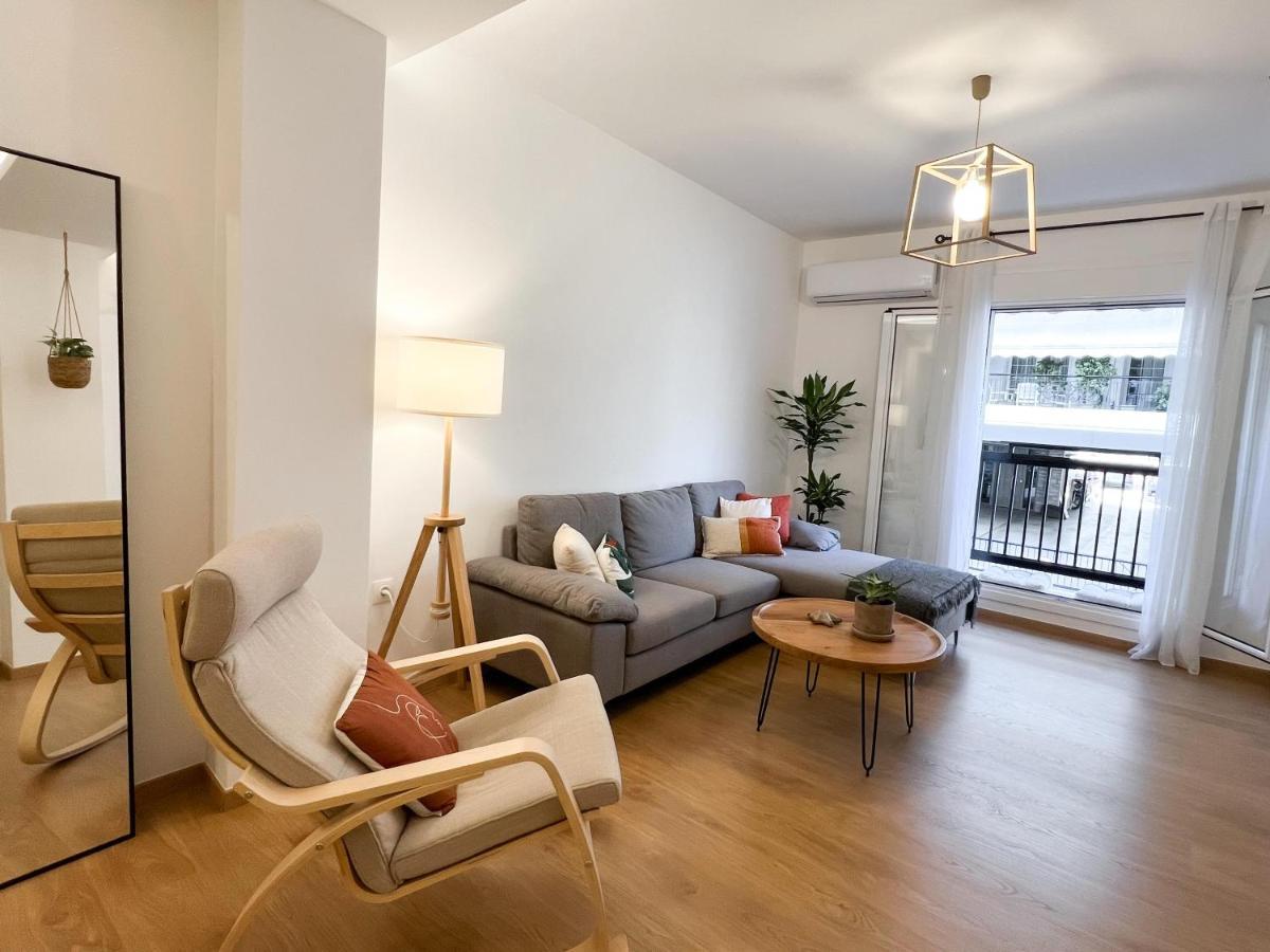 Comfy 2 Bdr Apt In Petralona - Next To Metro เอเธนส์ ภายนอก รูปภาพ