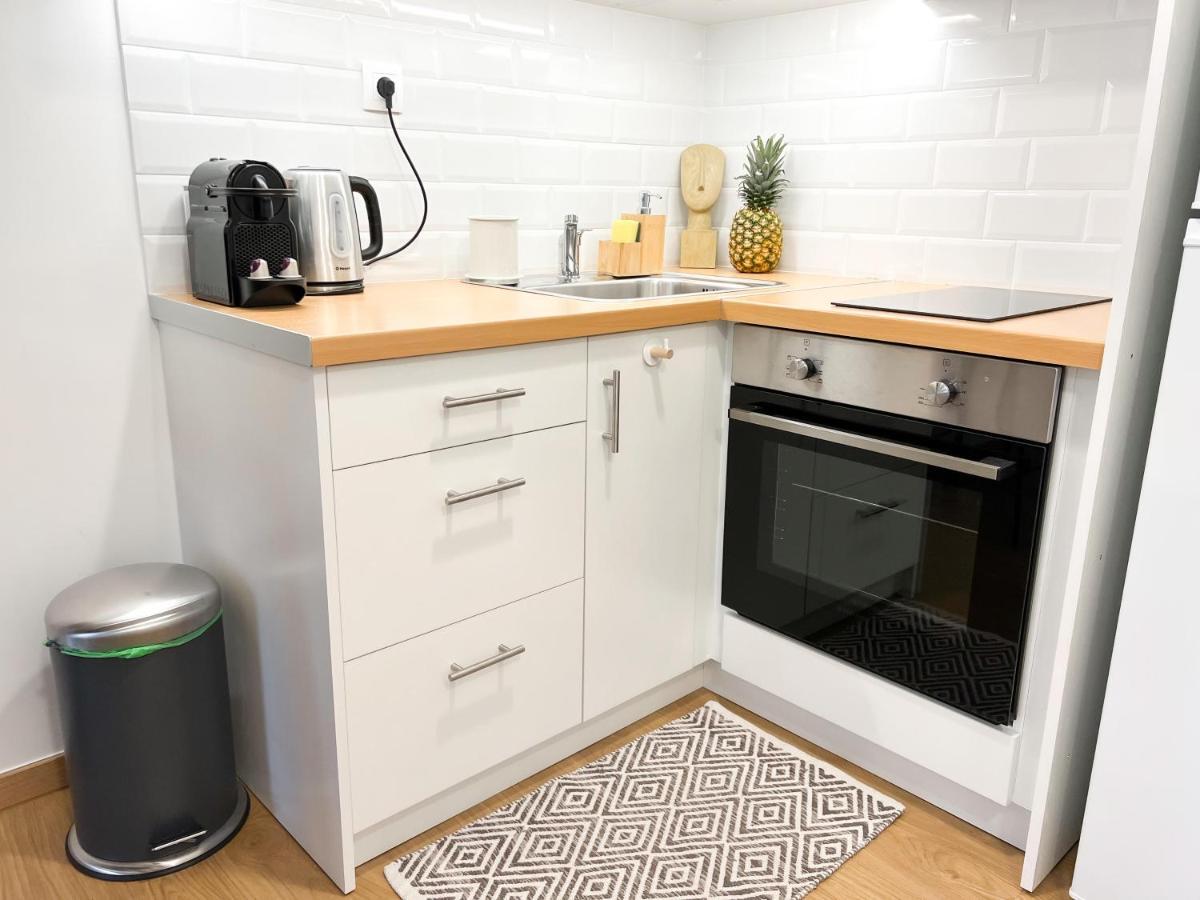 Comfy 2 Bdr Apt In Petralona - Next To Metro เอเธนส์ ภายนอก รูปภาพ