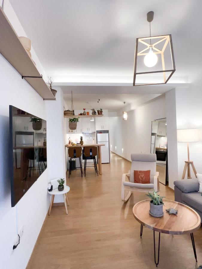 Comfy 2 Bdr Apt In Petralona - Next To Metro เอเธนส์ ภายนอก รูปภาพ